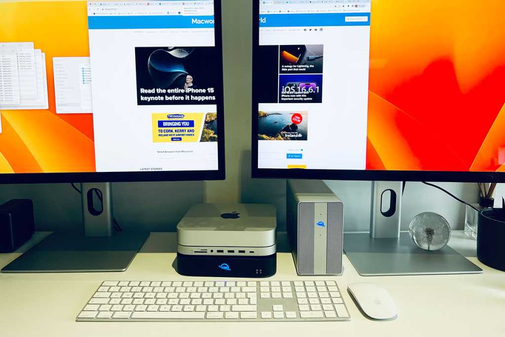 How to set up two Mac monitors as a single screen