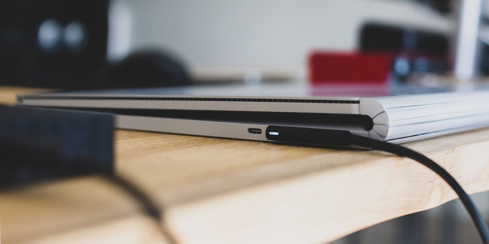 7 oplossingen wanneer uw Windows-laptop niet oplaadt via USB-C - Tiempo