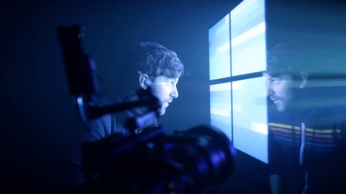 Windows 10で青色光フィルターを使用して、緊張から目を救う方法は?