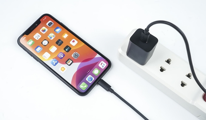 Javítva: Az iPhone nem fogadja el a helyes jelképet a képernyőfelkeveredéshez/az Apple ID visszaállításához