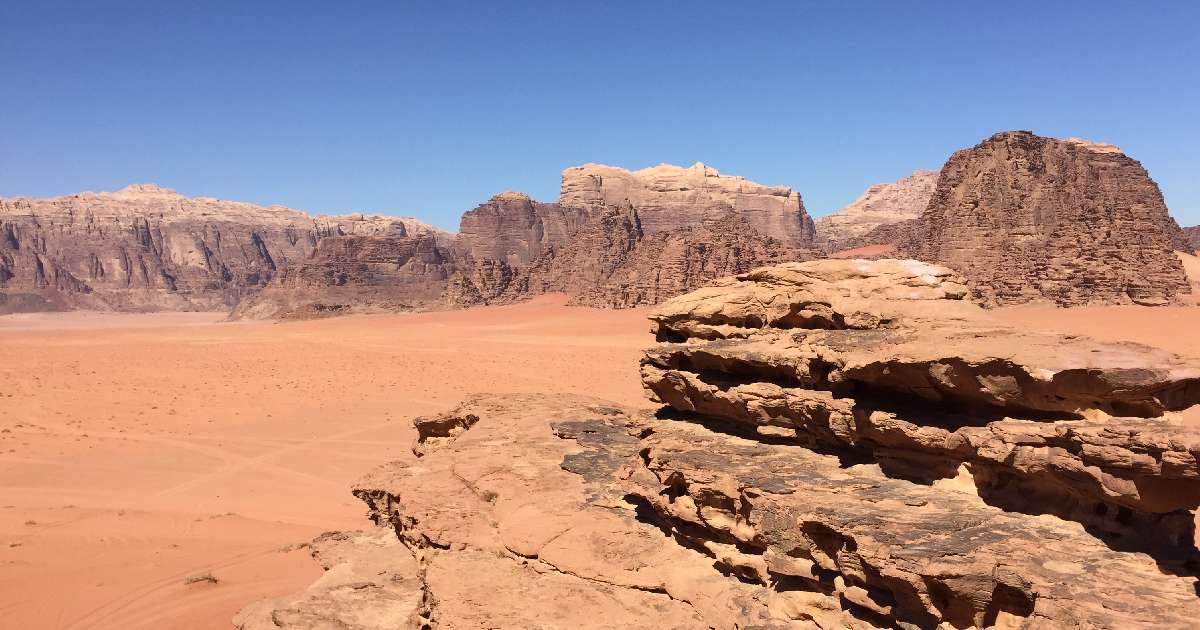 Hogyan lehet turnézni a wadi rumot és a jordániai beduin táborokat 24 órán belül