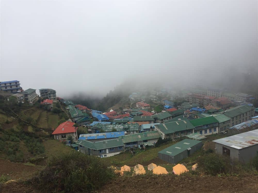 PT 3: Aeropuerto de Lukla a Namche Bazaar: mal de altitud y hermosas vistas en la caminata del campamento base del Everest