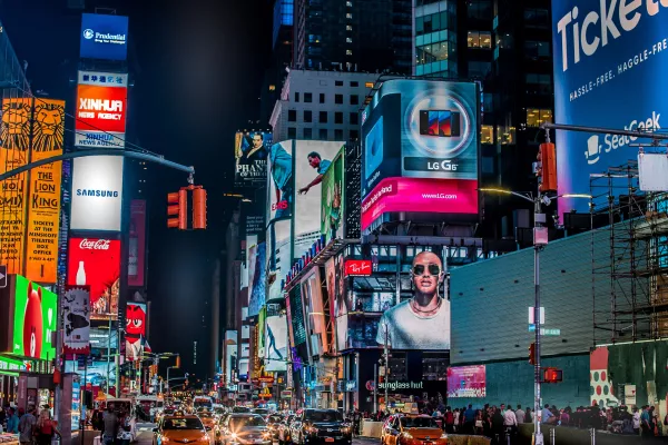 実際に毎日何件の広告を見ますか?!