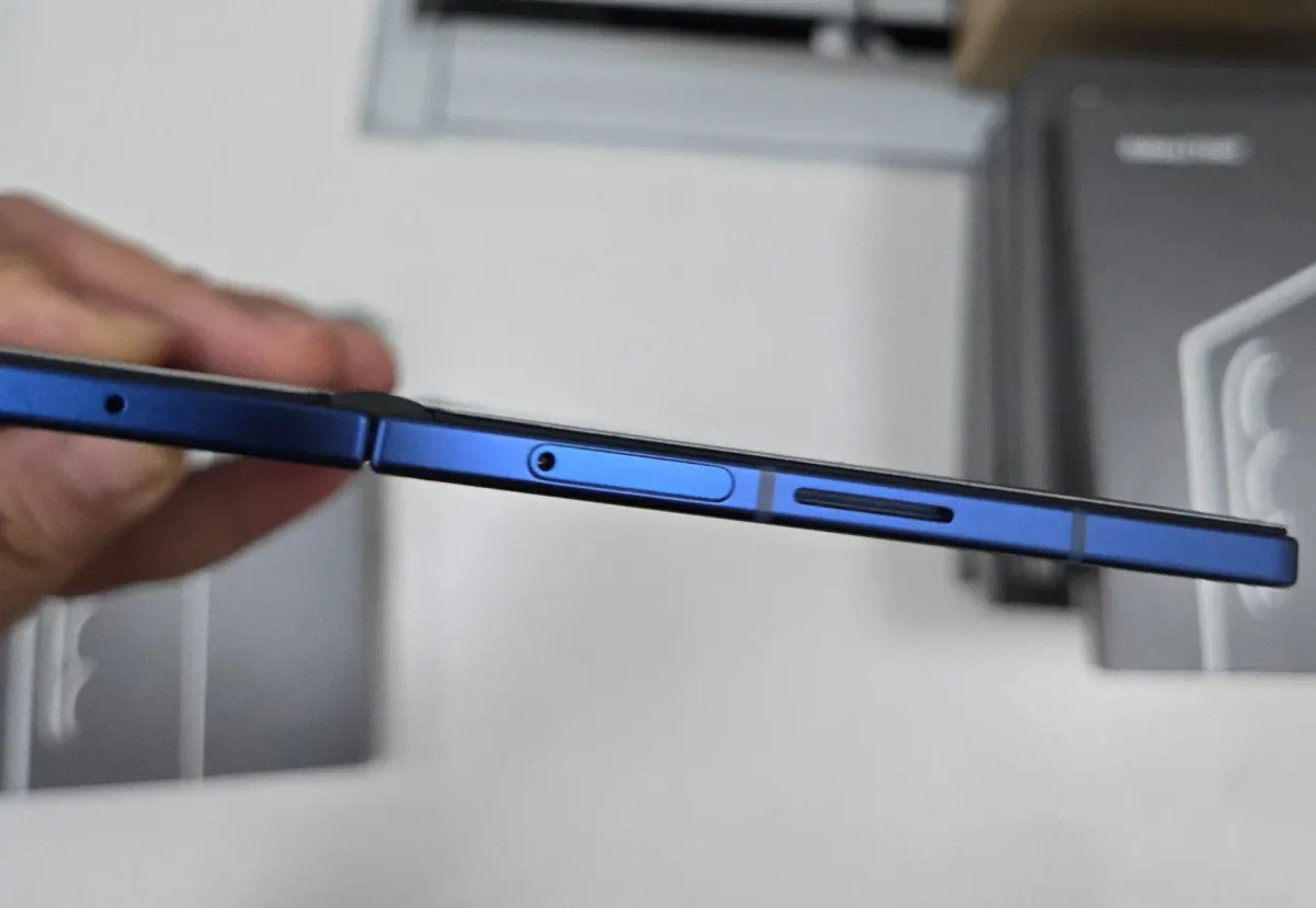 Vuotoiset valokuvat paljastavat ohuemman suunnittelun Samsung Galaxy Z Fold 7: lle