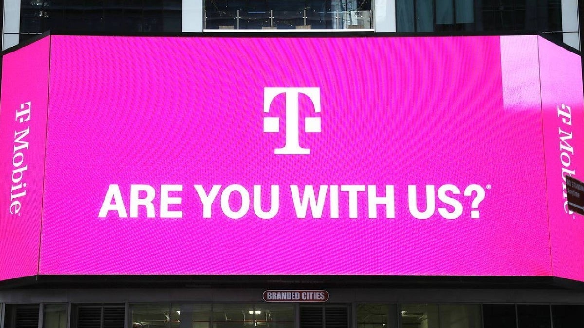 T-Mobile Rep odvrátí zákazníka, který potřeboval nový telefon