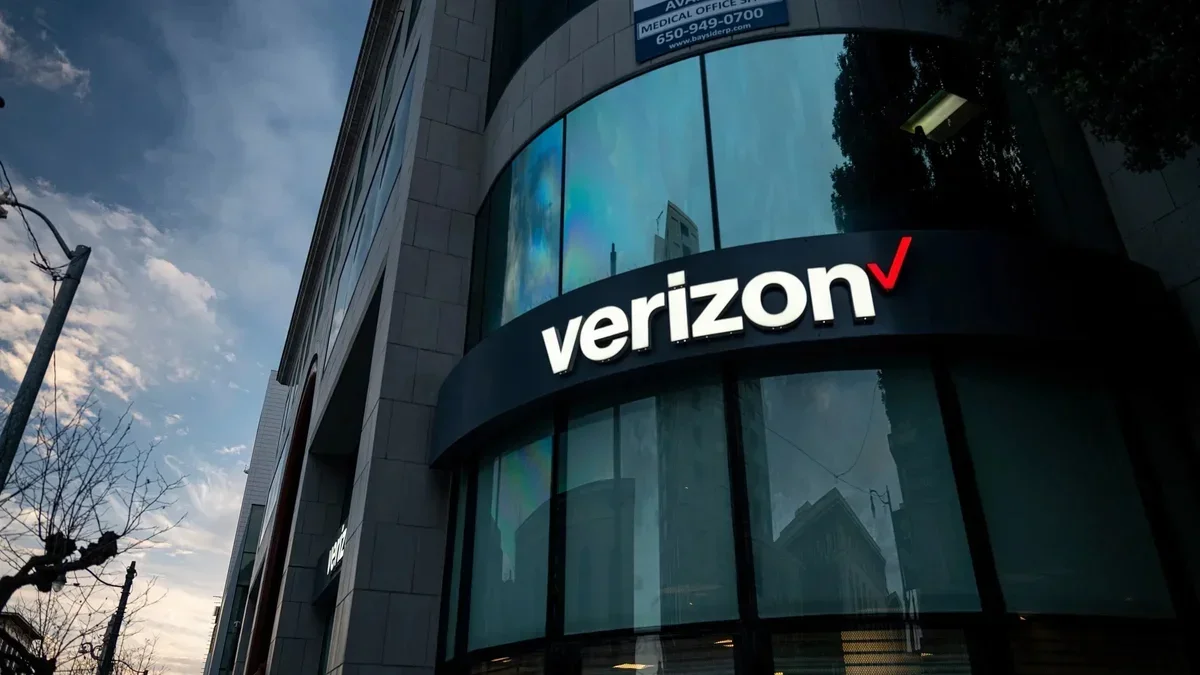 Verizonはすべての中で最もアメリカのブランドから手を獲得しますが、顧客は気づくでしょうか?