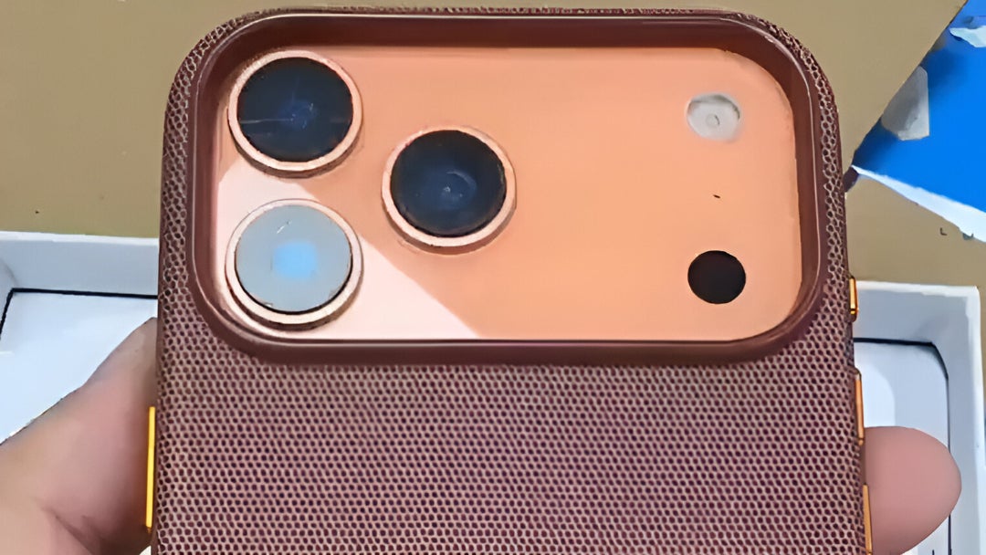 Il tuo Pro Orange iPhone 17 proverà così nella nuova custodia per il telefono di Apple
