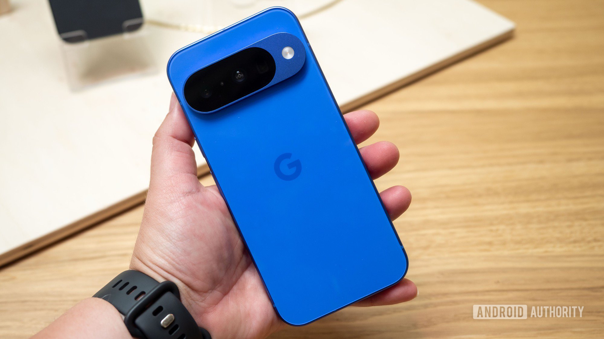 Pixel 10 tłumaczy twoje połączenia i naśladuje twój głos podczas tego!