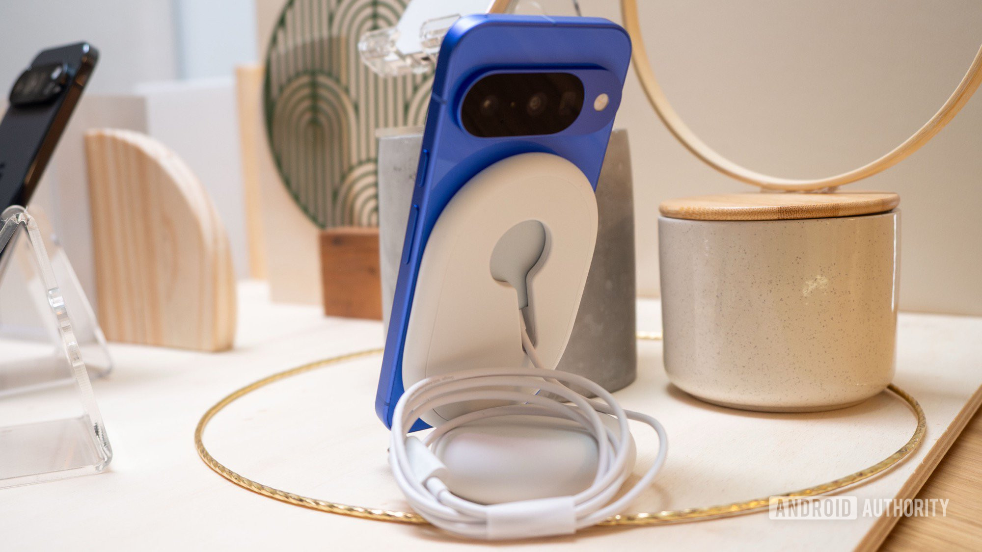 Google zabił tę funkcję, aby Pixel 10 mógł mieć bezprzewodowe ładowanie QI2