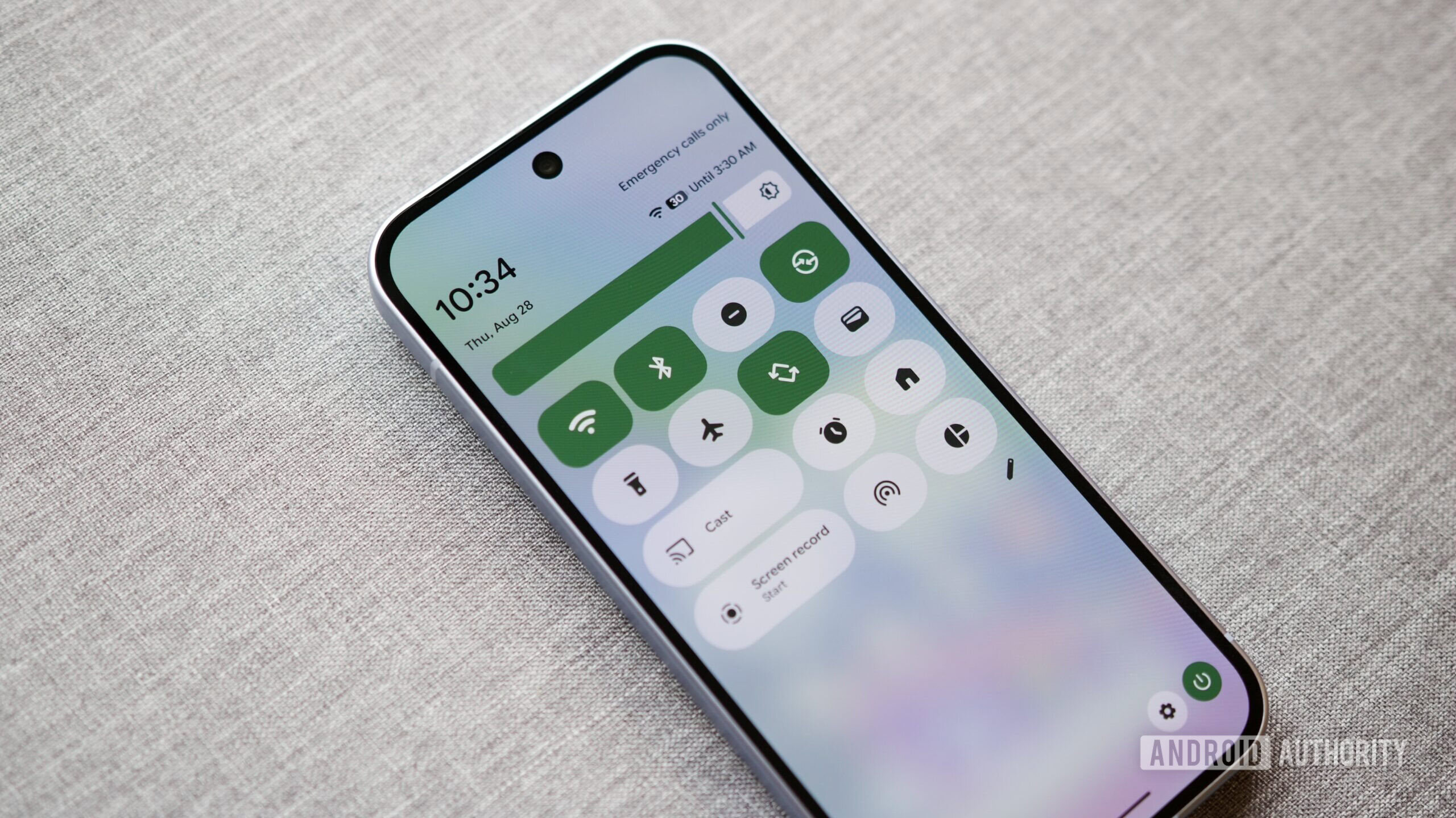Google endrer hvor ekstra dim fungerer på Pixel 10, og det er så mye bedre
