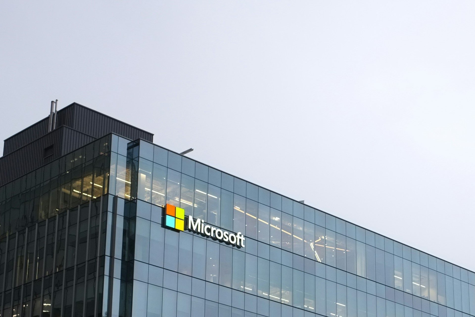 „Microsoft“ paleidžia „GPT-Realtime“ kalbos kalbėjimo modelį „Azure AI“ liejykloje
