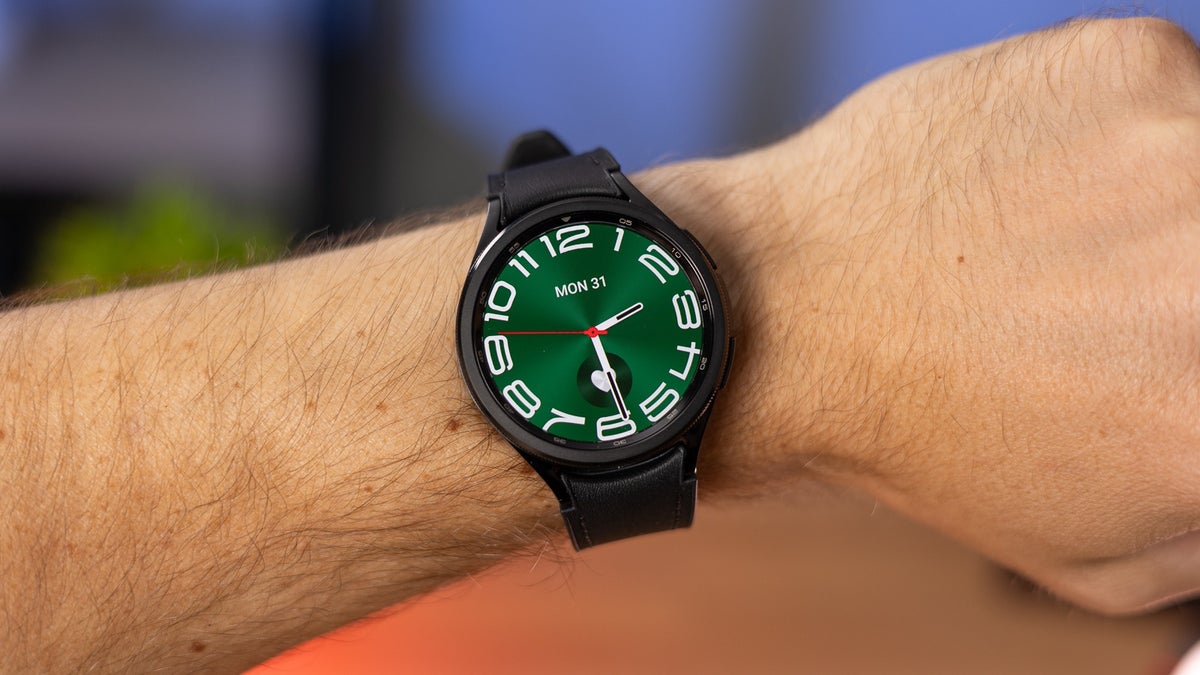 O Samsung Galaxy Watch 6 Classic, lançado em 2023, se torna um 2025 obrigatório a esses preços incríveis