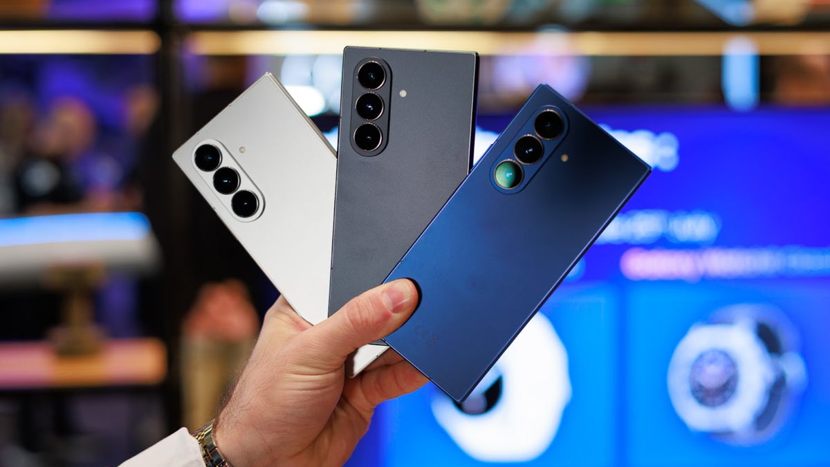 Le problème de l'écaillage de la peinture Galaxy Z Fold 7 n'a qu'une solution