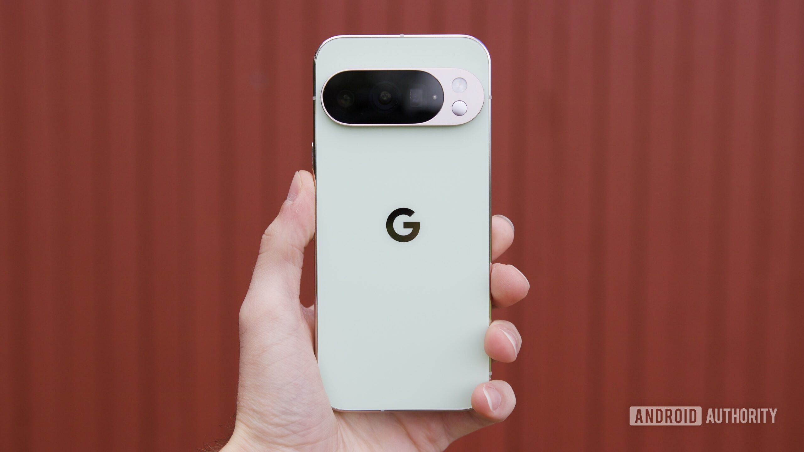 J'adore les petits téléphones Android! Ce sont les meilleurs que j'ai testés en 2025