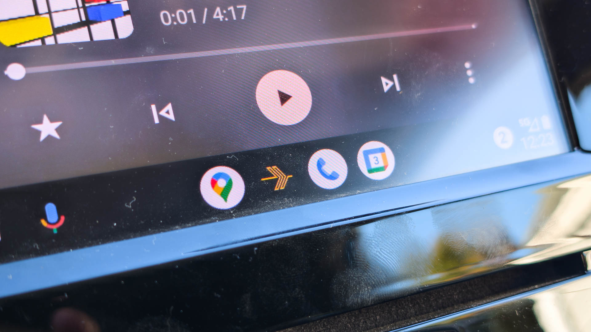 Android Auto zou binnenkort een langverwachte functie voor muziekliefhebbers kunnen krijgen, en hier is een kijkje