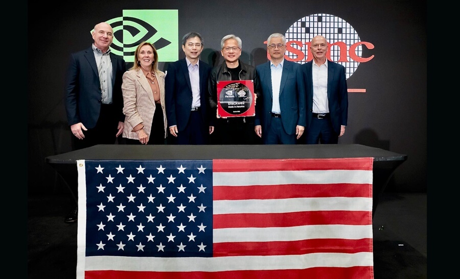 NVIDIA, primeiro Blackwell Wafer fabricado nos EUA, marca salto na produção de chips de IA