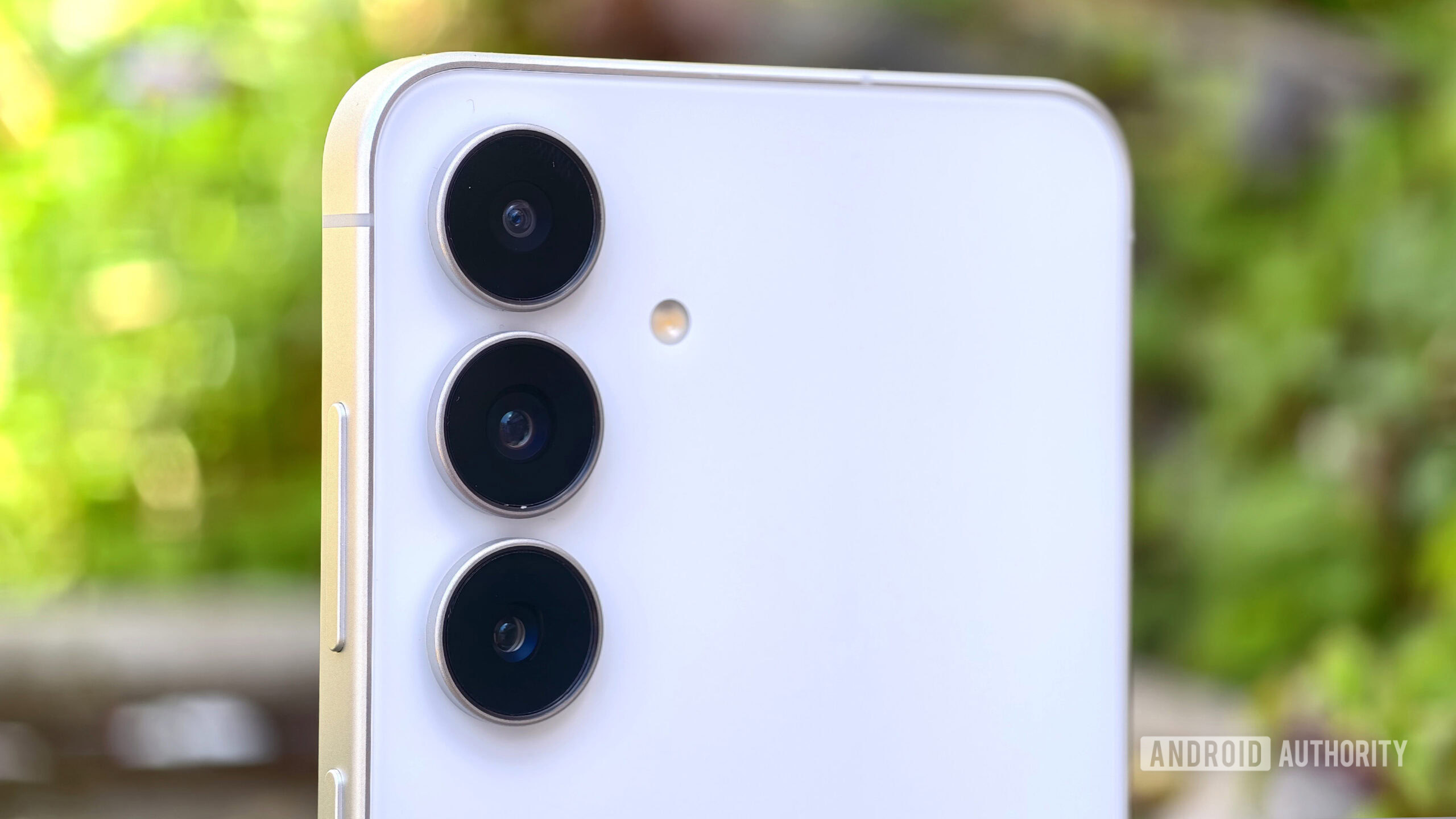 Grazie di niente, AI: ecco perché il tuo prossimo smartphone potrebbe essere ancora più costoso