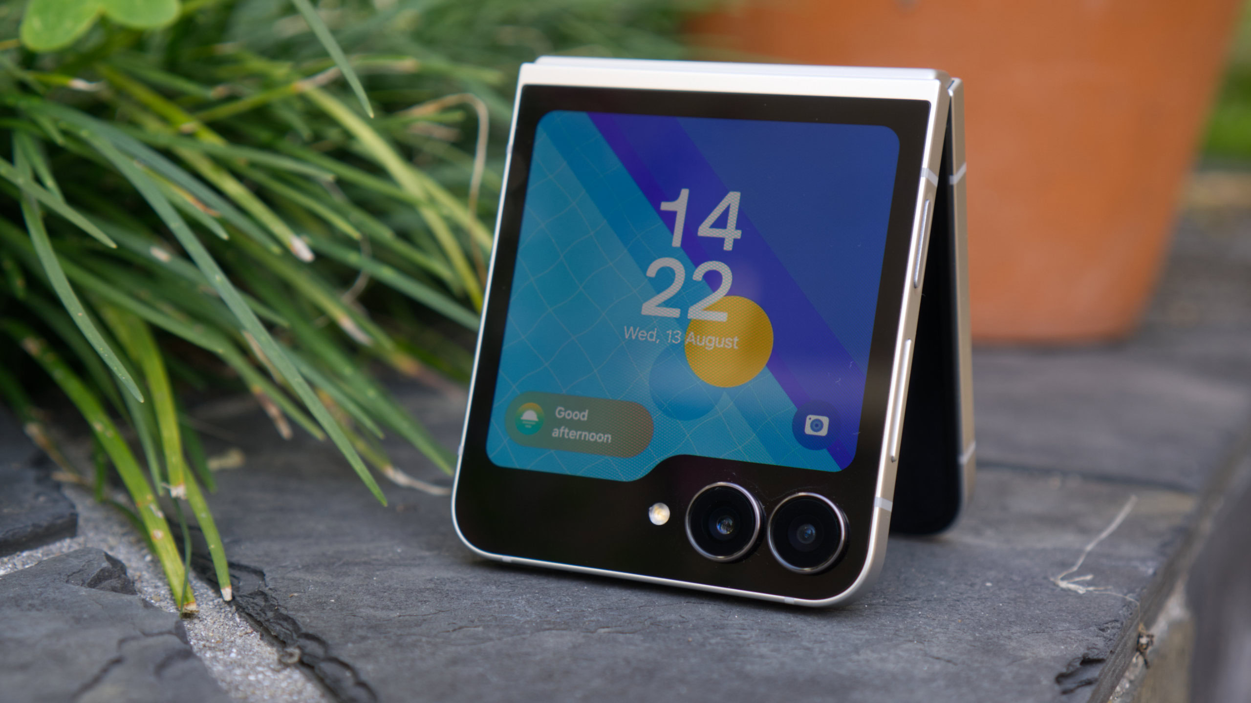 Holen Sie sich das Samsung Galaxy Z Flip 7 FE mit 256 GB zum Rekordpreis von 699 $!