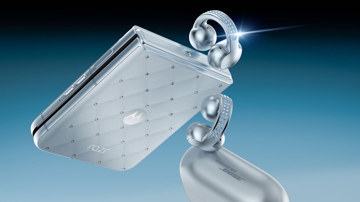 T-Mobile は本当に、これまでで最も派手な Motorola Razr を無料で手に入れたいと考えています。