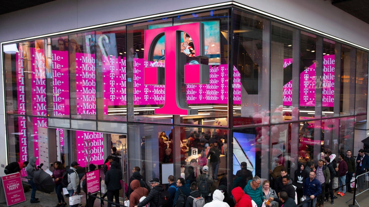 Der kan ske noget stort med T-Mobile i denne måned