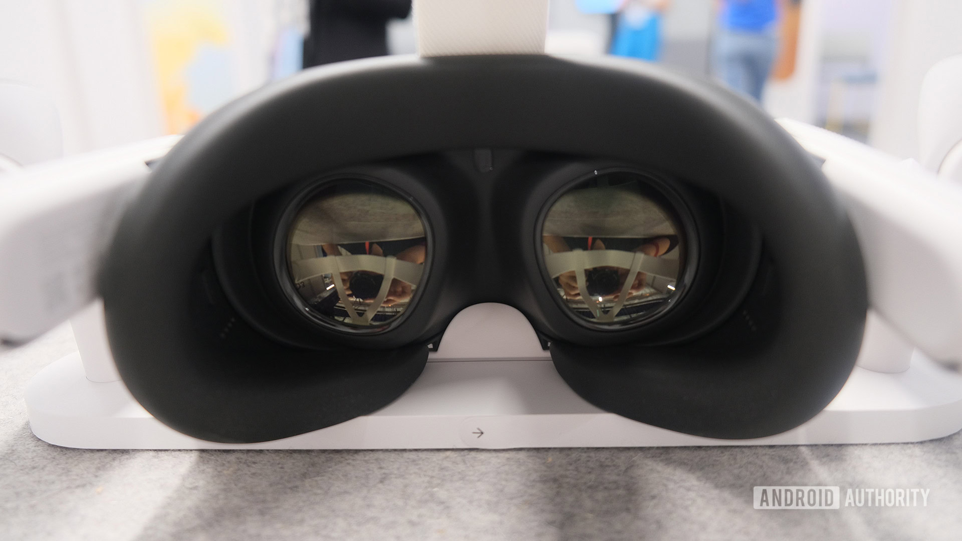 Зрештою, Android XR може не хвилюватися про тиск з боку Meta та Horizon OS