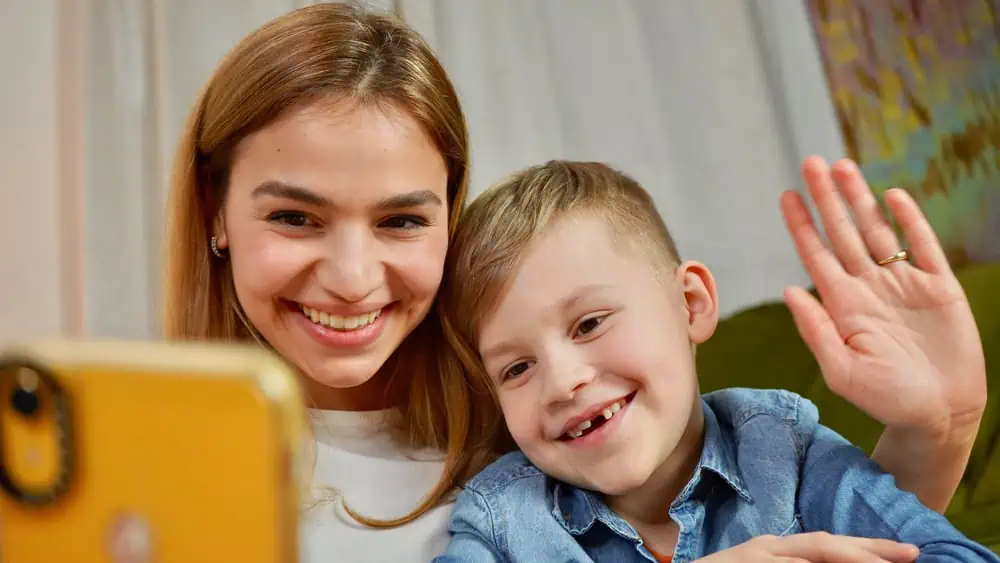 Kaip mesti facetime į Roku