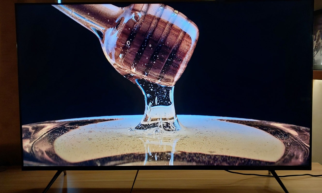 JVC LT-55NQ7165C 4K QLED Akıllı TV İncelemesi: Özellikler ve Değer