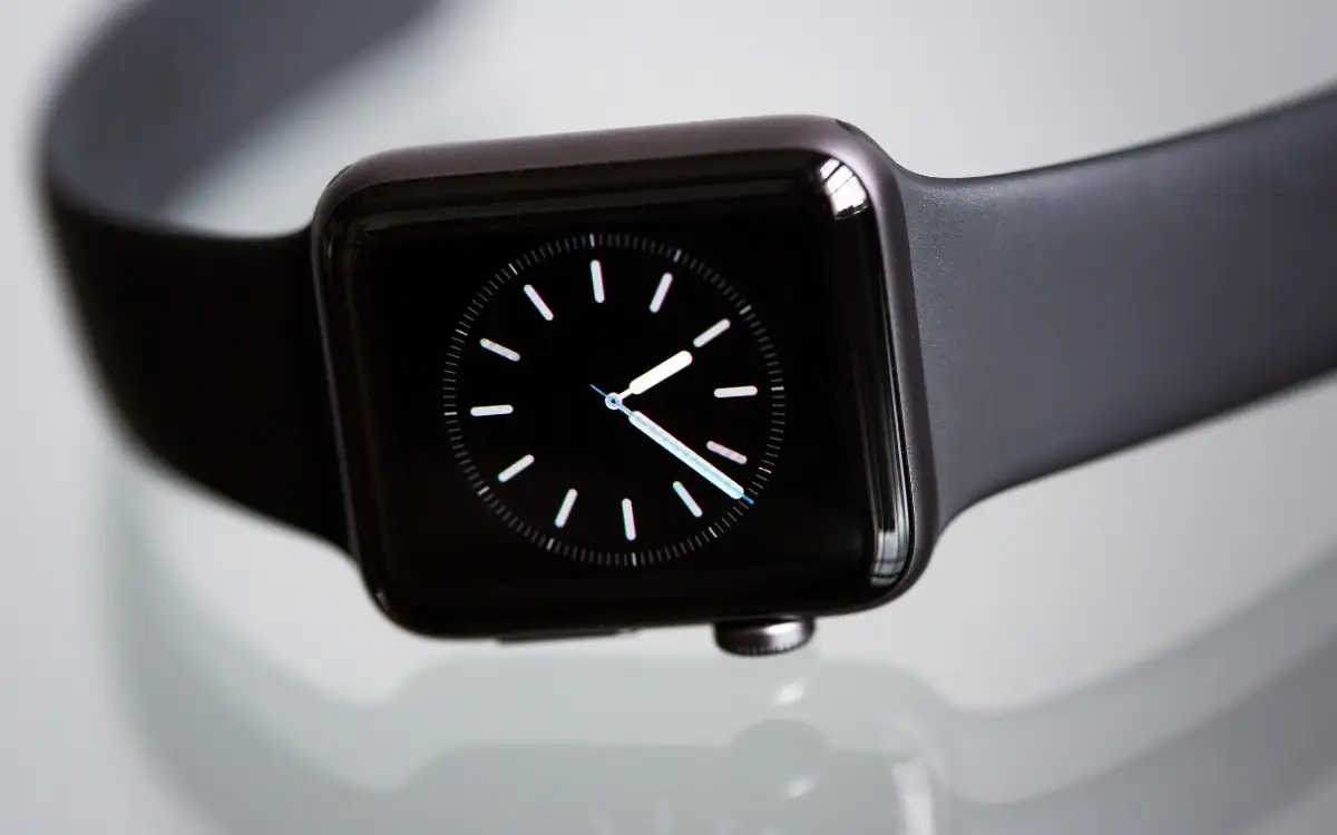 So ändern Sie das Zifferblatt Ihrer Apple Watch automatisch basierend auf Zeit oder Standort