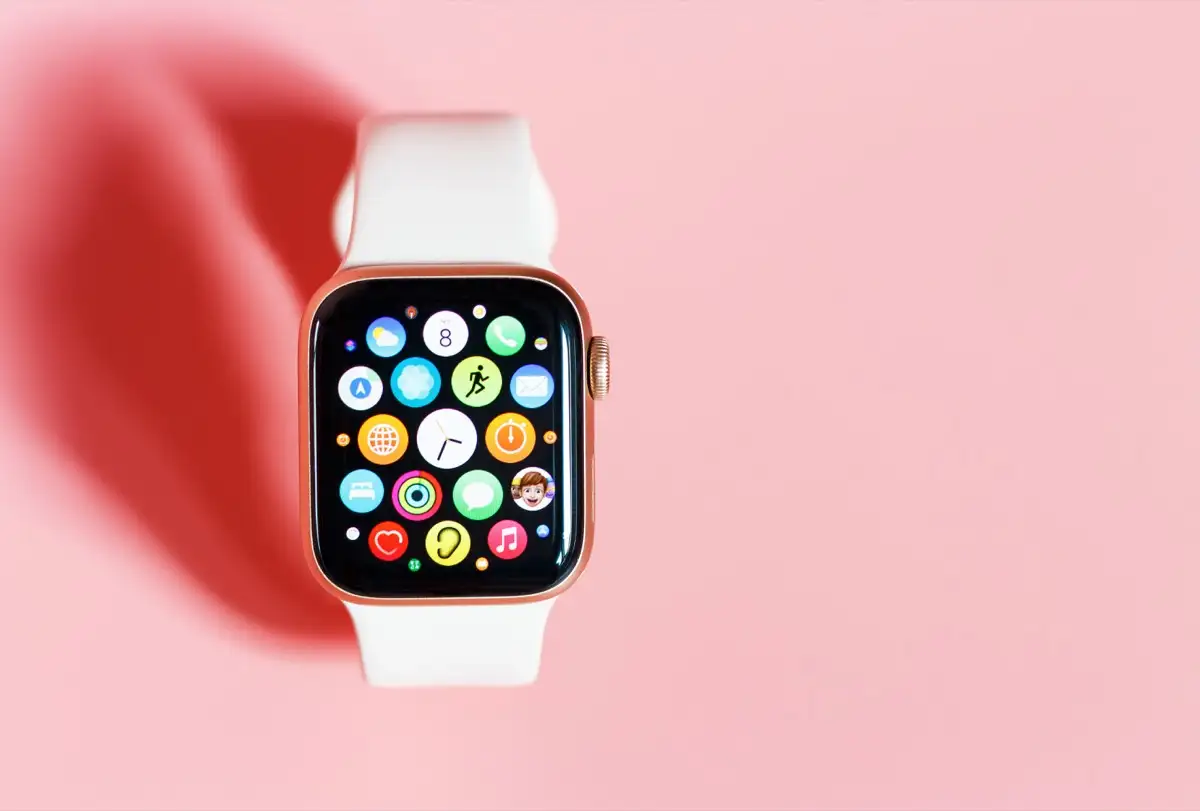 Hur man stänger av skärmen "nu spelar" på din Apple Watch