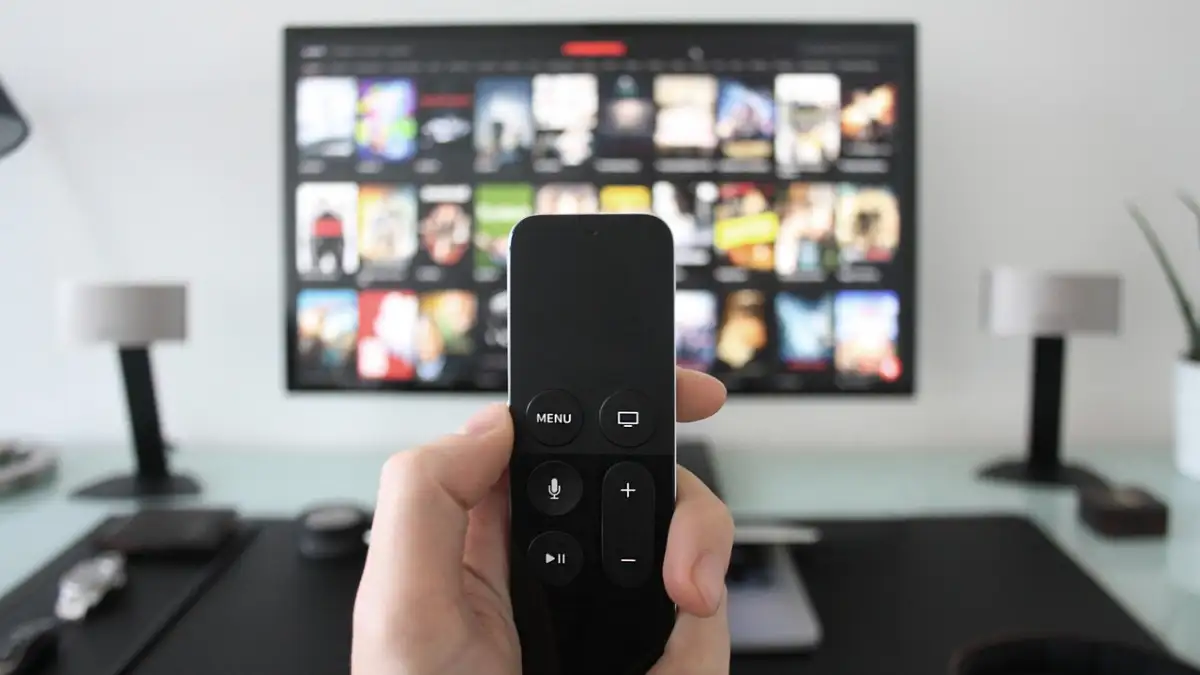 Como carregar seu controle remoto da Apple TV