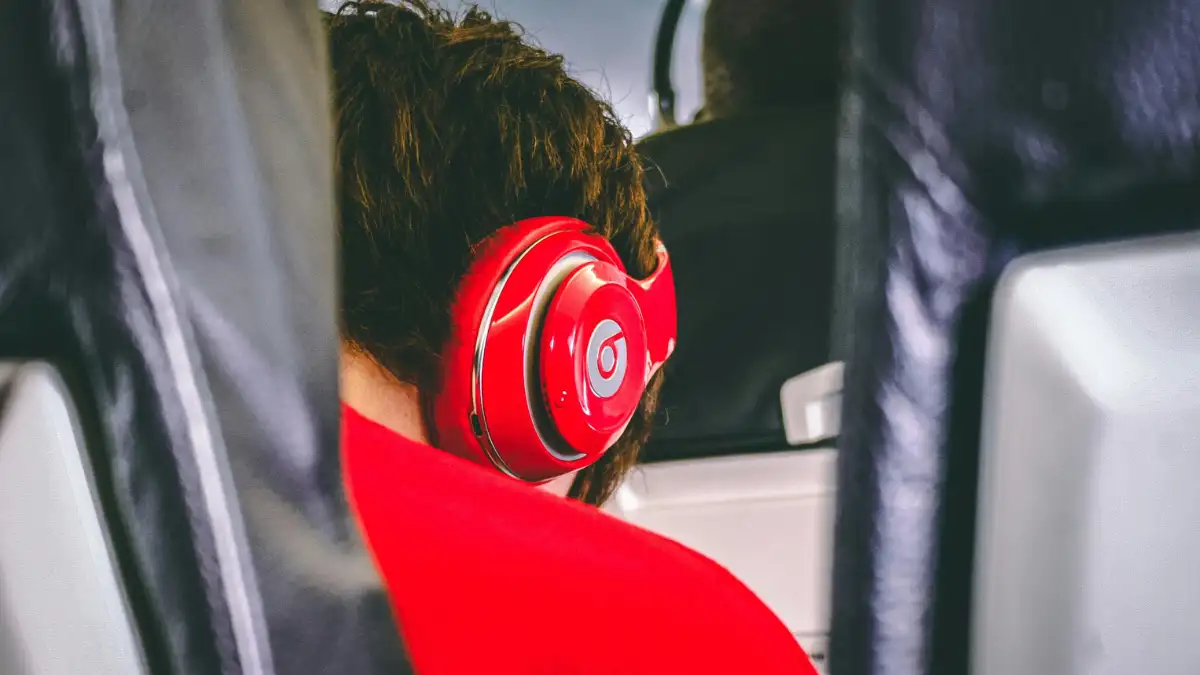 Beats Solo3 kablosuz kulaklıkları cihazınıza nasıl bağlar