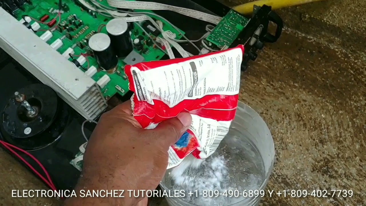 O que acontece se a água cair para um amplificador?