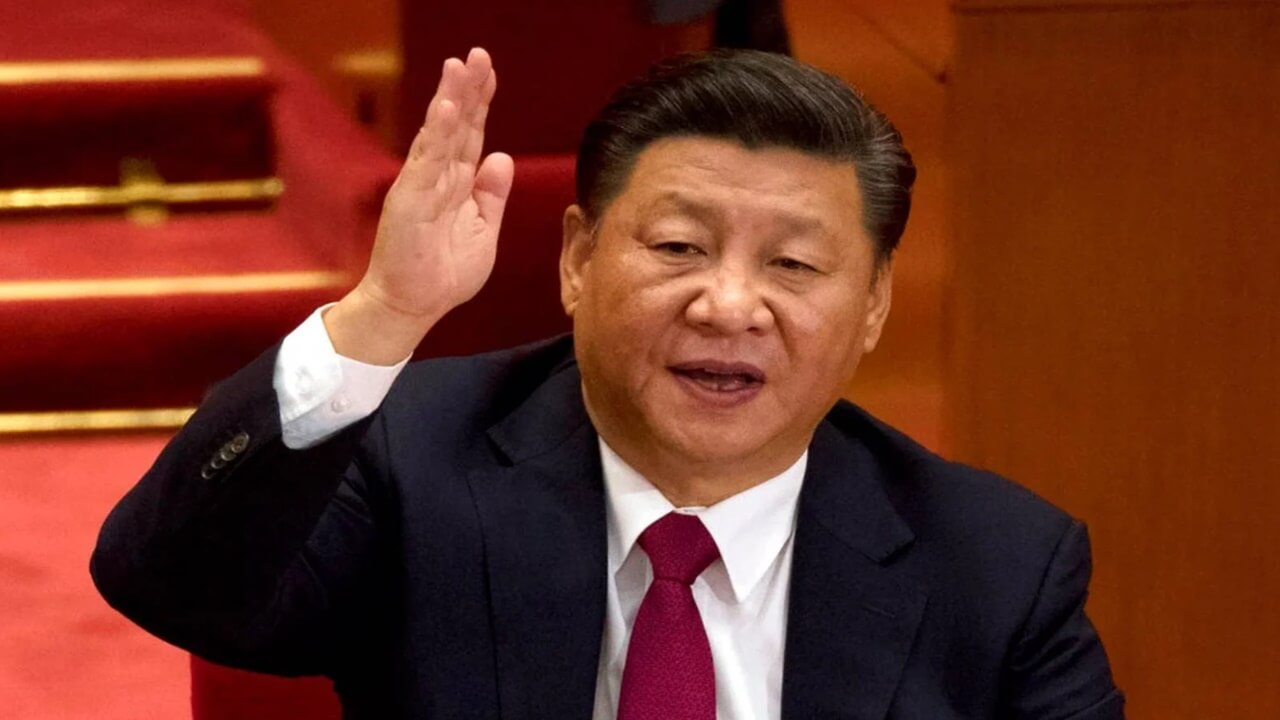 Xi Jinping ve Endüstri Devleri Çin'in teknoloji geleceğini tartışıyor